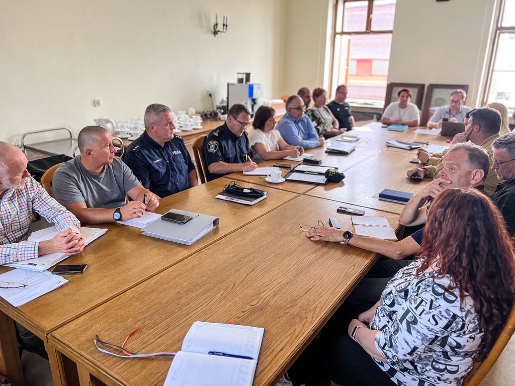 Sztab kryzysowy na naradzie w ratuszu (fot. UM Cieszyn)