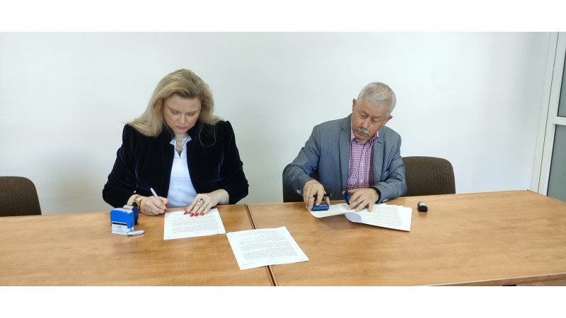 Zdjęcie z podpisania umowy na przebudowę ul. Mickiewicza, fot. Miejski Zarząd Dróg