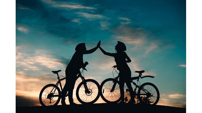 Zdjęcie przedstawiające rowerzystów